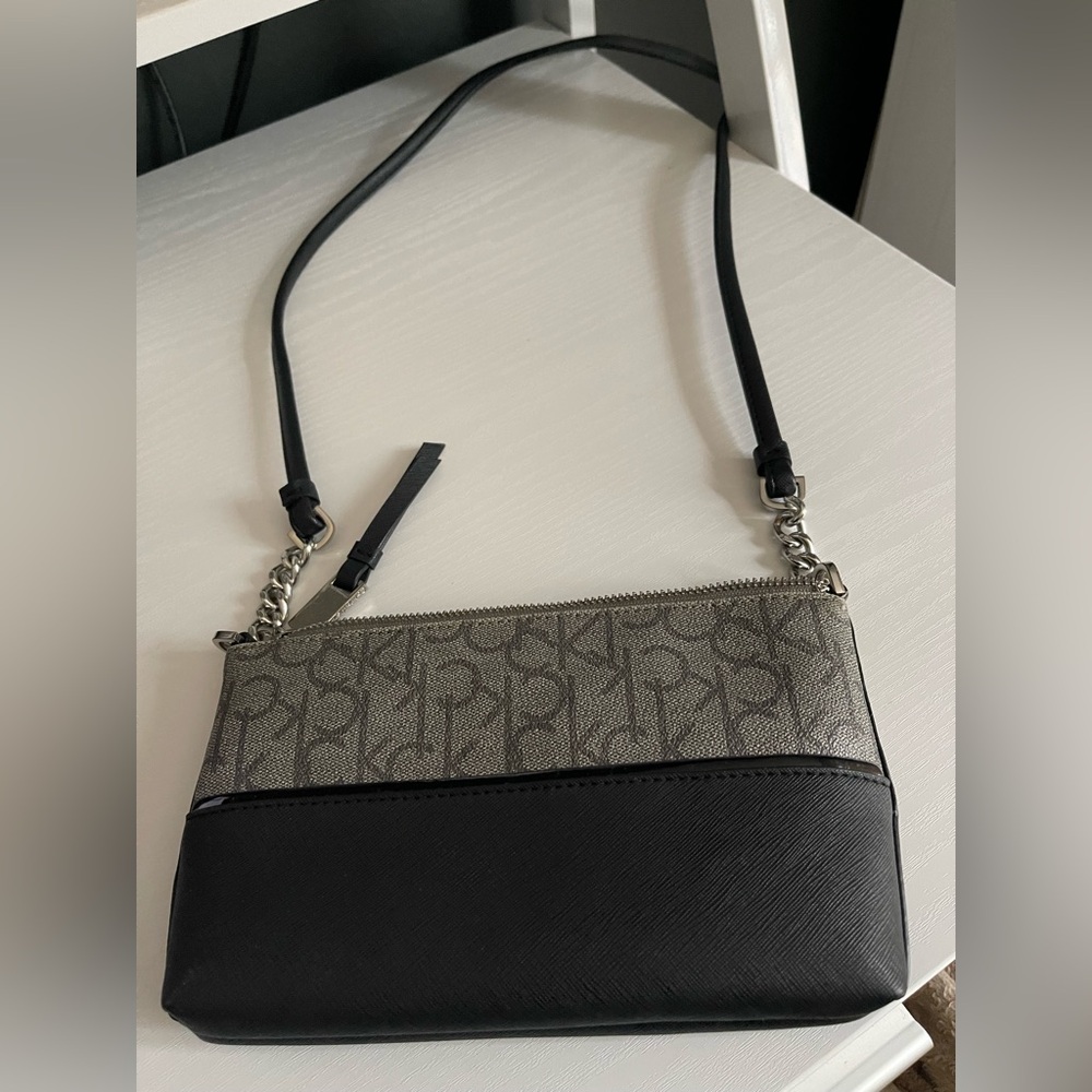 Calvin Klein Monogram Crossbody Bag Black & Gray Logo Shoulder Bag - Picture 5 of 12